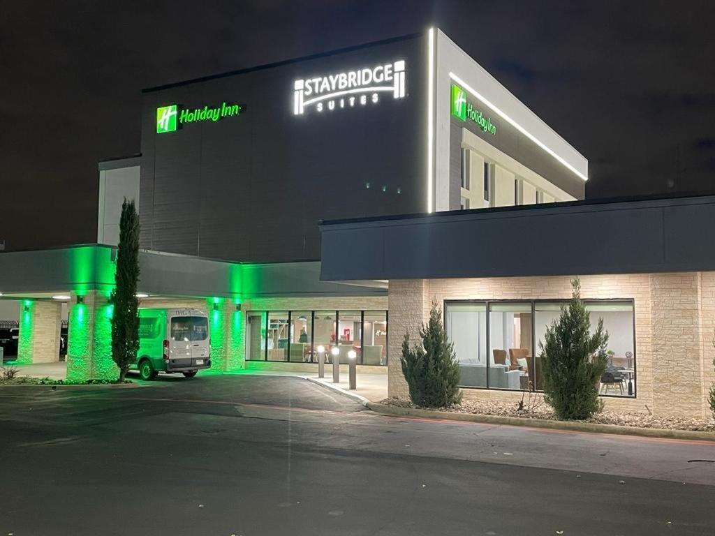 Holiday Inn Dallas Market Ctr Love Field By Ihg المظهر الخارجي الصورة