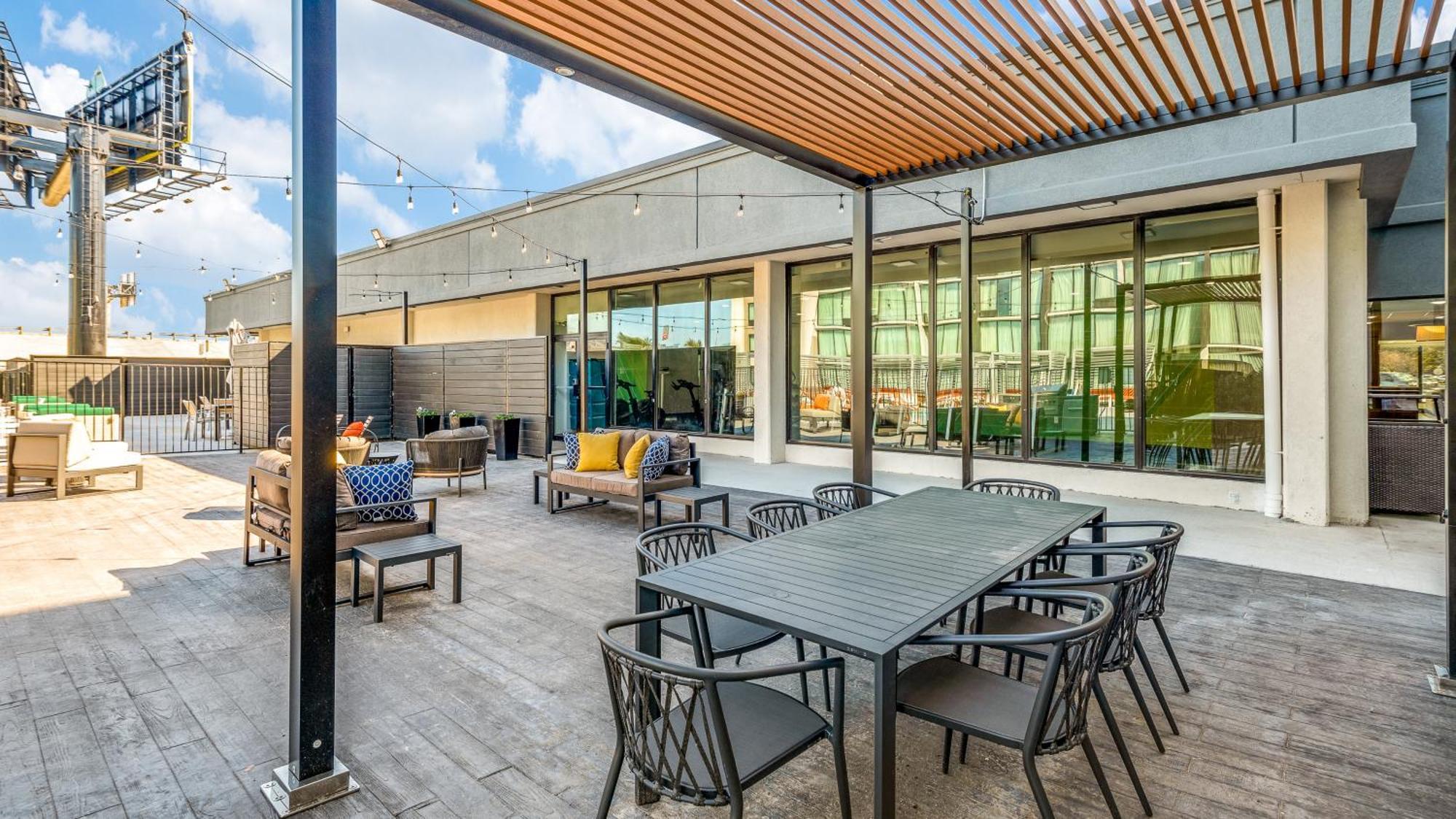 Holiday Inn Dallas Market Ctr Love Field By Ihg المظهر الخارجي الصورة